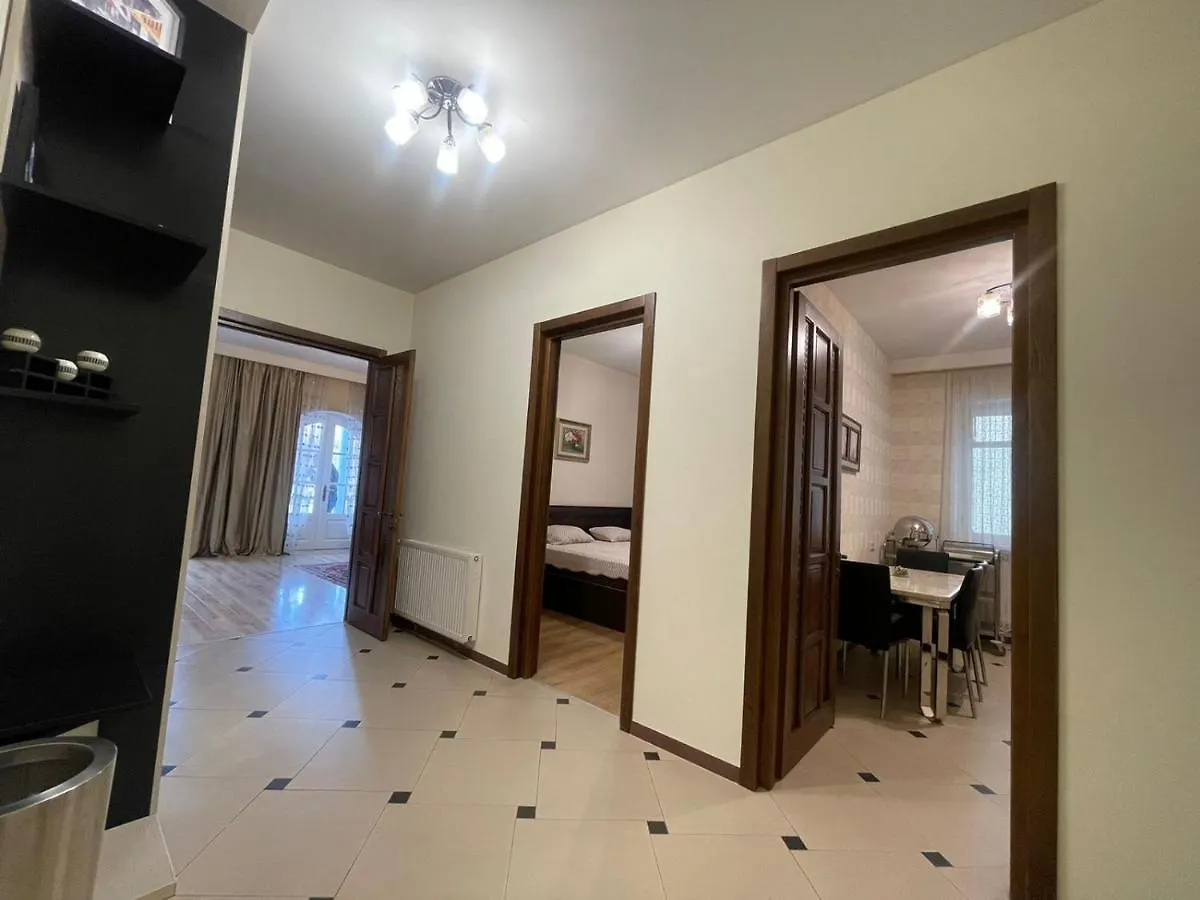 Apartment In Historical District Of Tbilisi