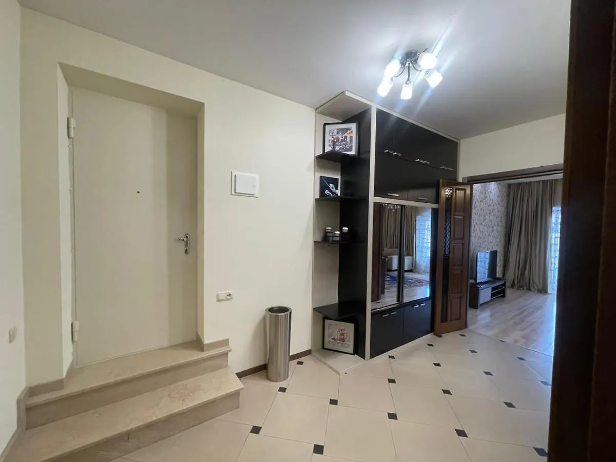 Apartment In Historical District Of Tbilisi 0*,