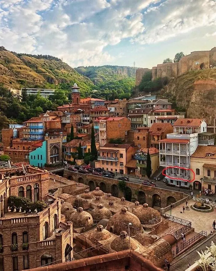 Apartment In Historical District Of Tbilisi contacts
